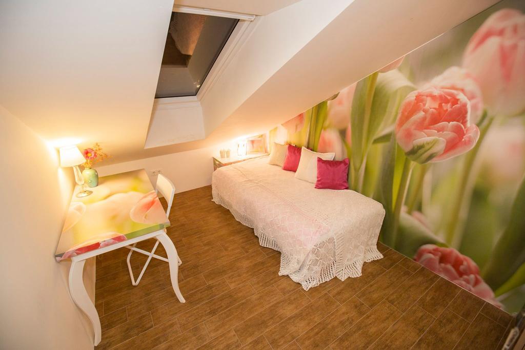 Komenda Angel'S Nest Apartment מראה חיצוני תמונה