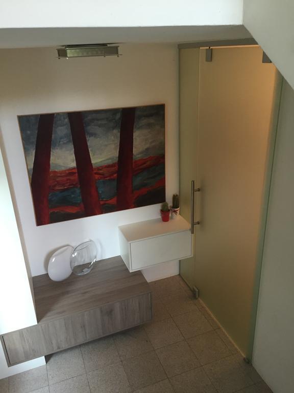 Komenda Angel'S Nest Apartment מראה חיצוני תמונה