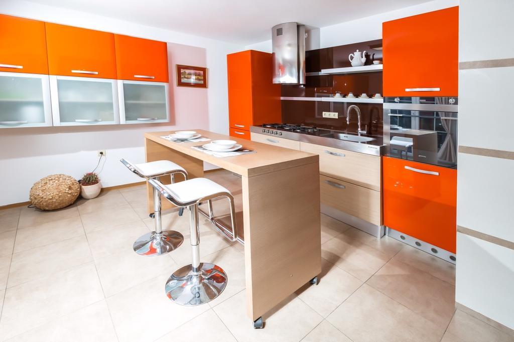 Komenda Angel'S Nest Apartment מראה חיצוני תמונה