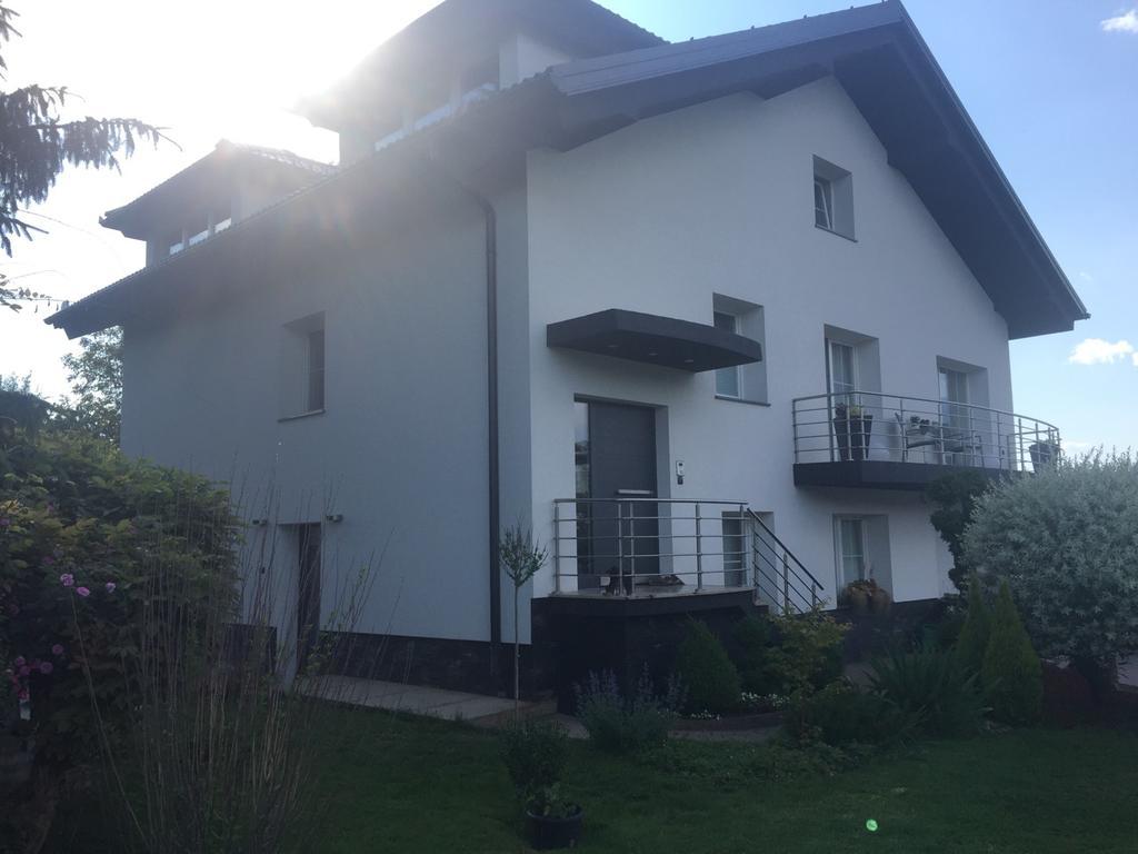 Komenda Angel'S Nest Apartment מראה חיצוני תמונה